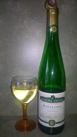 Photo d'une bouteille de Andre Oster riesling Vin d'Allemagne