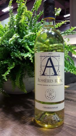 Photo d'une bouteille de Aussières Blanc Vin de pays d'Oc