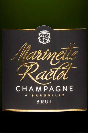 Photo d'une bouteille de Champagne brut tradition Champagne