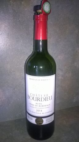 Photo d'une bouteille de Château Bourdieu Blaye-Côtes-de-Bordeaux