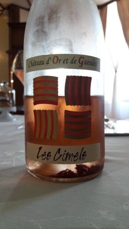 Photo d'une bouteille de Château d'Or et de Gueules Costières-de-Nîmes