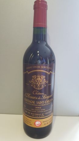 Photo d'une bouteille de Chateau les Tours de Bayard, Montagne Saint-Emilion Montagne-Saint-Emilion