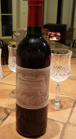 Photo d'une bouteille de Château Musset Chevalier Saint-Emilion-Grand-Cru