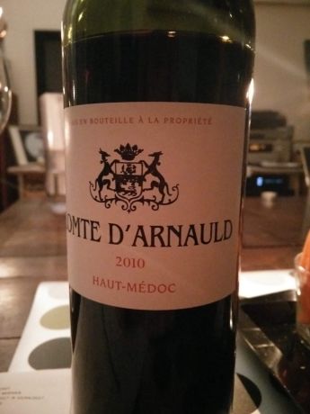 Photo d'une bouteille de Comte d'Arnauld Haut-Médoc