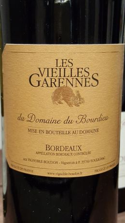 Photo d'une bouteille de Domaine du Bourdieu, Les Vieilles Garennes Bordeaux