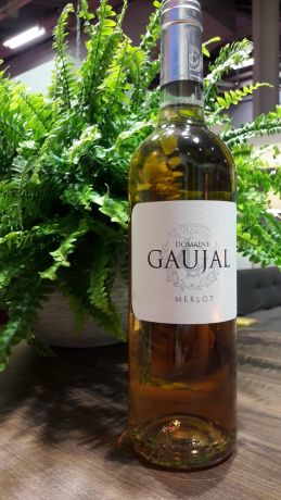 Photo d'une bouteille de Domaine Gaujal Vin de pays d'Oc