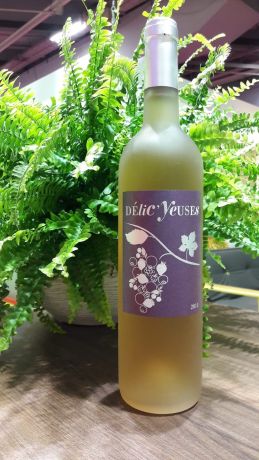 Photo d'une bouteille de Domaine les Yeuses Vin de pays d'Oc