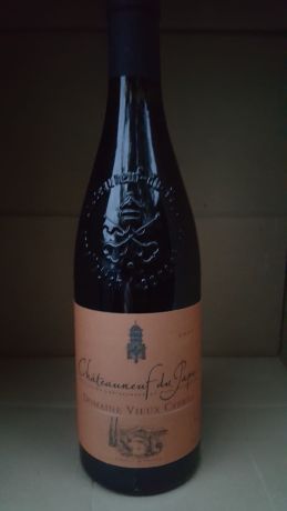 Photo d'une bouteille de Domaine Vieux Cypres, Chateauneuf du Pape Châteauneuf-du-Pape