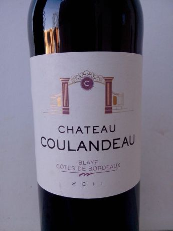 Photo d'une bouteille de Château Coulandeau Blaye-Côtes-de-Bordeaux
