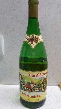 Photo d'une bouteille de Biehler Alsace Edelzwicker