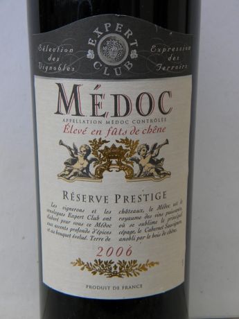 Photo d'une bouteille de Expert Club Médoc