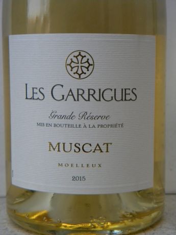 Photo d'une bouteille de Les Garrigues Muscat Vin de pays de la vallée du Torgan