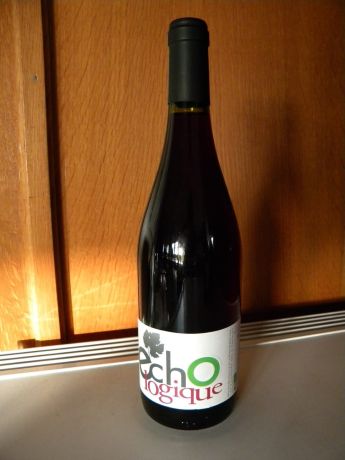 Photo d'une bouteille de Les vignerons des 4 chemins Côtes-du-Rhône