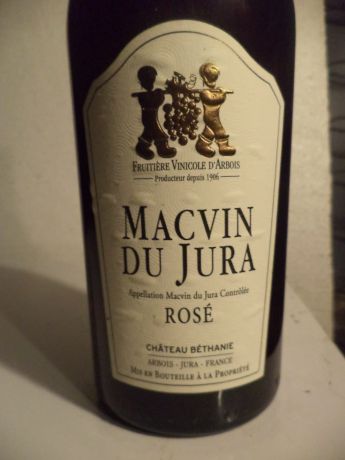 Photo d'une bouteille de Fruitière vinicole d'Arbois, Château Bethanie Macvin-du-Jura