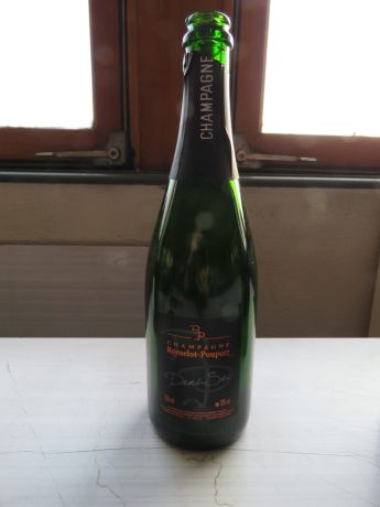 Photo d'une bouteille de Romelot-Poupart Champagne