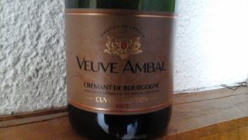 Photo d'une bouteille de Veuve Ambal Crémant-de-Bourgogne