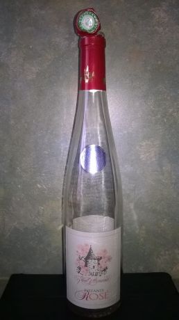 Photo d'une bouteille de Vieil Armand Alsace Pinot-Noir