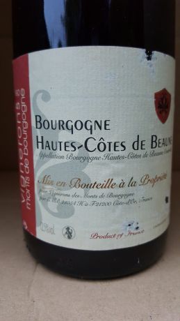 Photo d'une bouteille de Vignerons des Monts de Bourgogne, Bourgogne Hautes-Côtes de Beaune Bourgogne-Hautes-Côtes-de-Beaune